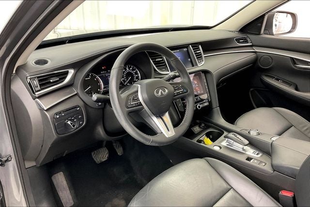 2023 INFINITI QX50 LUXE