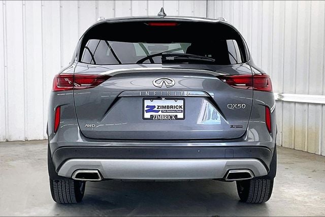 2023 INFINITI QX50 LUXE