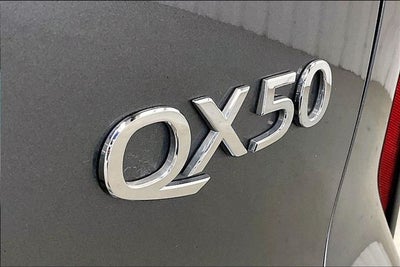 2023 INFINITI QX50 LUXE