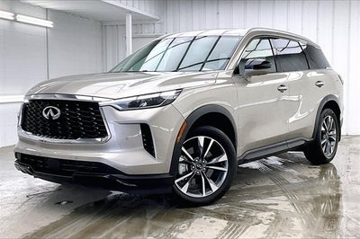 2025 INFINITI QX60 LUXE