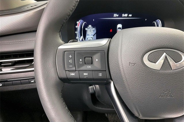 2025 INFINITI QX60 LUXE