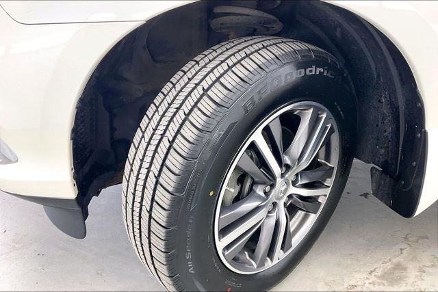2017 INFINITI QX60 Base