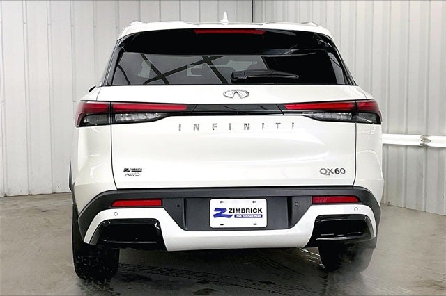 2023 INFINITI QX60 LUXE