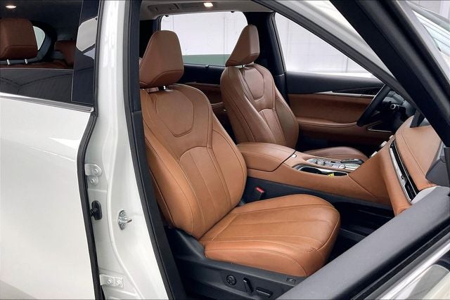 2023 INFINITI QX60 Sensory VISION AND TOW PKG