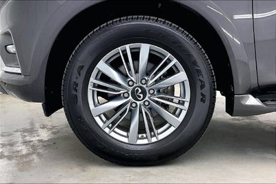 2023 INFINITI QX80 LUXE 8 PASSENGER