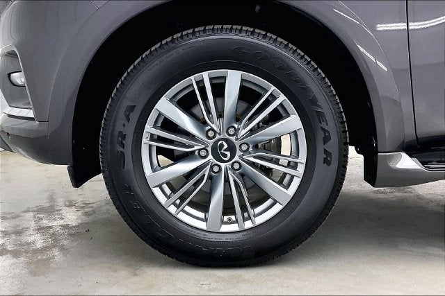 2023 INFINITI QX80 LUXE 8 PASSENGER