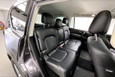 2023 INFINITI QX80 LUXE 8 PASSENGER