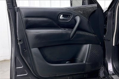 2023 INFINITI QX80 LUXE 8 PASSENGER