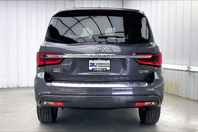 2023 INFINITI QX80 LUXE 8 PASSENGER
