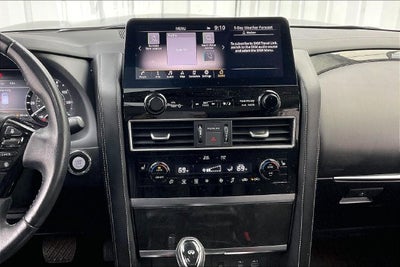 2023 INFINITI QX80 LUXE 8 PASSENGER
