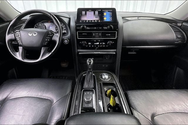 2022 INFINITI QX80 LUXE