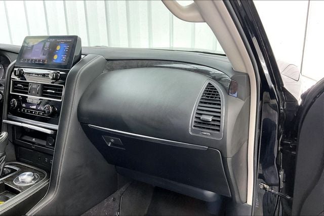 2022 INFINITI QX80 LUXE