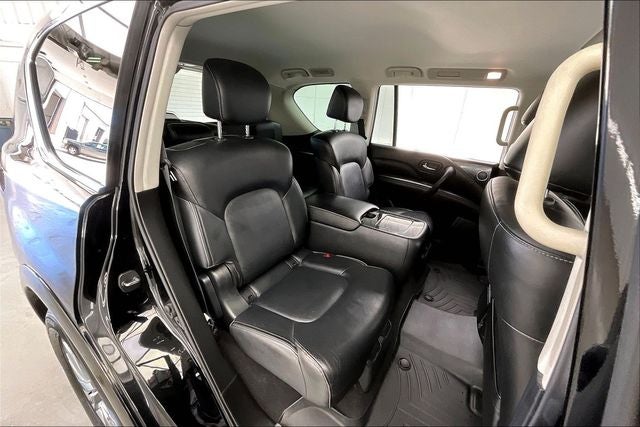 2022 INFINITI QX80 LUXE