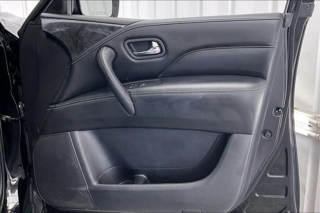 2022 INFINITI QX80 LUXE
