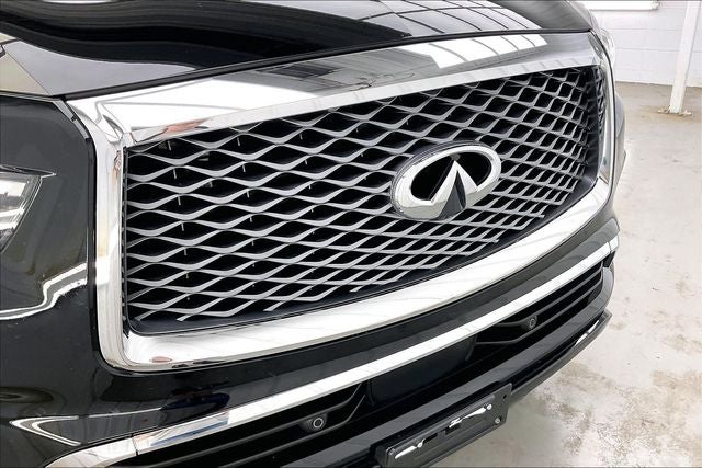 2022 INFINITI QX80 LUXE
