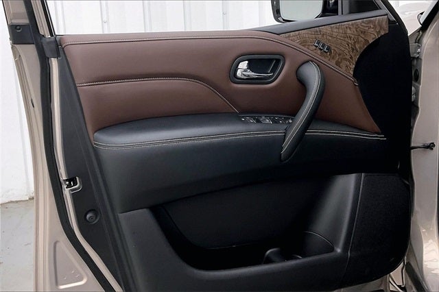 2021 INFINITI QX80 Premium Select