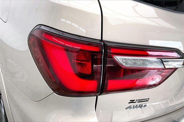 2021 INFINITI QX80 Premium Select