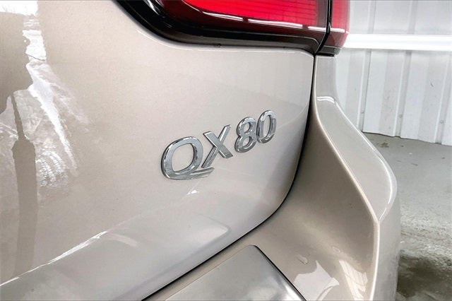 2021 INFINITI QX80 Premium Select