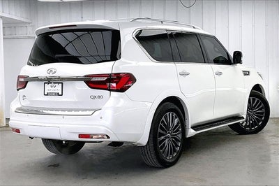 2023 INFINITI QX80 Premium Select