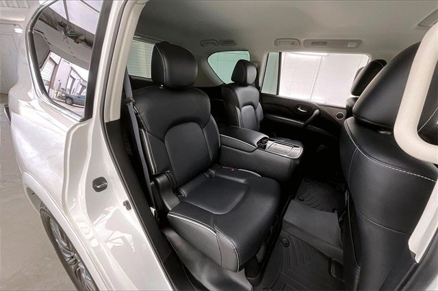 2023 INFINITI QX80 Premium Select