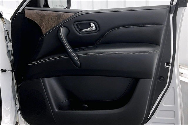 2023 INFINITI QX80 Premium Select