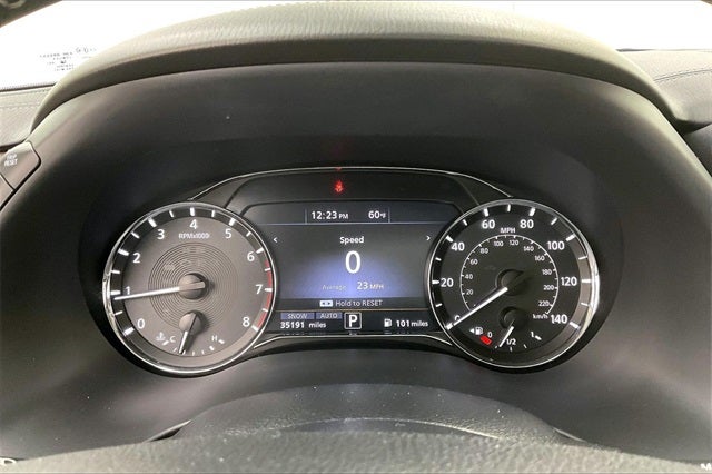 2023 INFINITI QX80 Premium Select