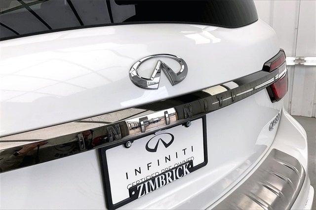 2023 INFINITI QX80 Premium Select
