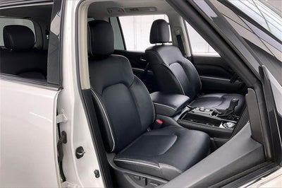 2023 INFINITI QX80 Premium Select