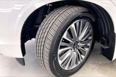 2026 INFINITI QX80 LUXE