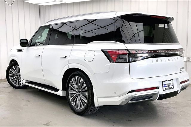 2026 INFINITI QX80 LUXE