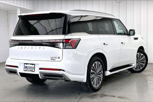 2026 INFINITI QX80 LUXE