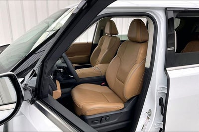 2026 INFINITI QX80 LUXE