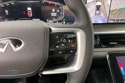 2025 INFINITI QX80 LUXE PRO PILOT 2.1