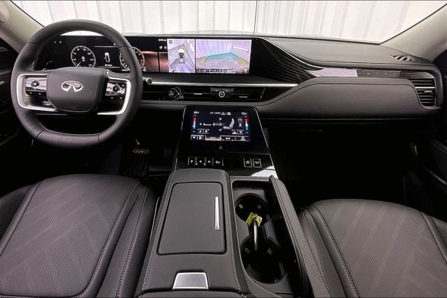 2026 INFINITI QX80 LUXE