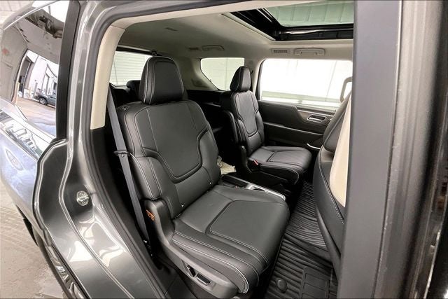 2026 INFINITI QX80 LUXE