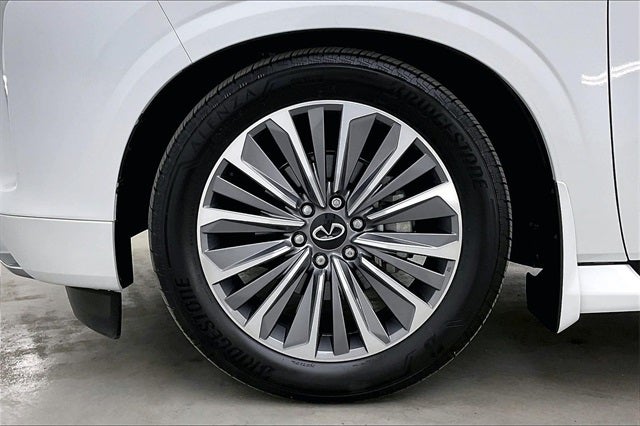 2025 INFINITI QX80 SENSORY