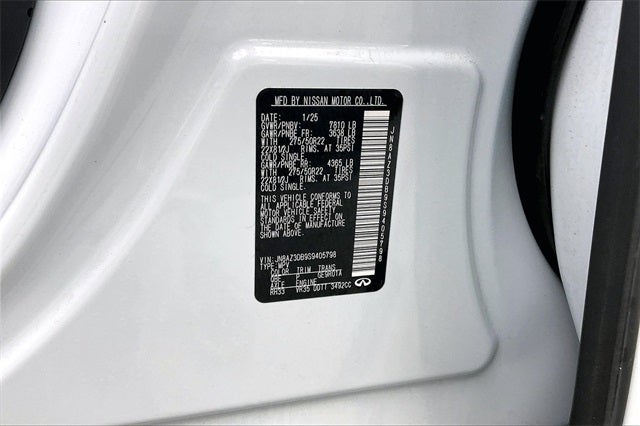 2025 INFINITI QX80 SENSORY