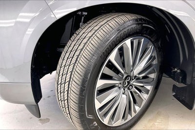 2025 INFINITI QX80 SENSORY 8 PASSENGER