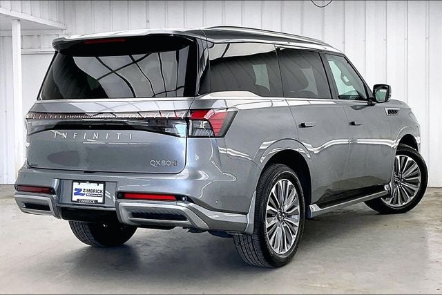 2025 INFINITI QX80 SENSORY 8 PASSENGER