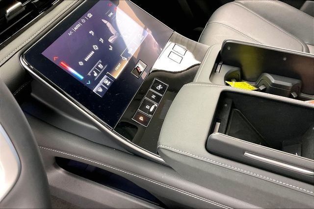 2025 INFINITI QX80 SENSORY 8 PASSENGER