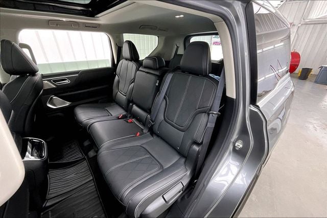 2025 INFINITI QX80 SENSORY 8 PASSENGER