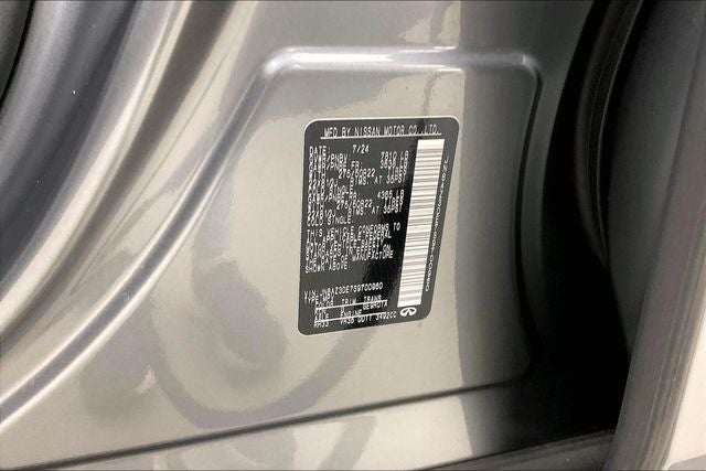 2025 INFINITI QX80 SENSORY 8 PASSENGER