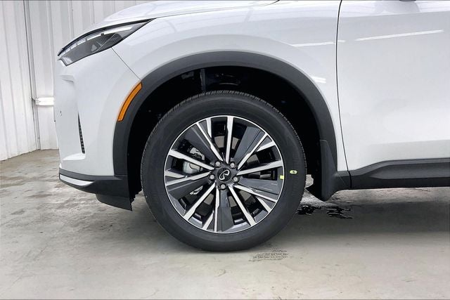2027 INFINITI QX60 LUXE InStock