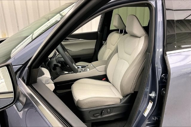 2027 INFINITI QX60 LUXE InStock