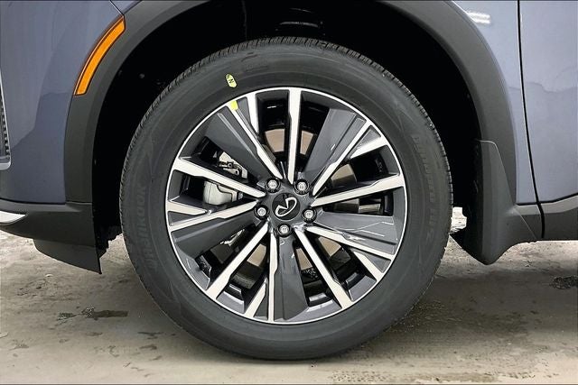 2027 INFINITI QX60 LUXE InStock