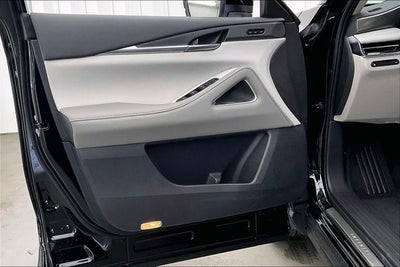 2027 INFINITI QX60 LUXE InStock