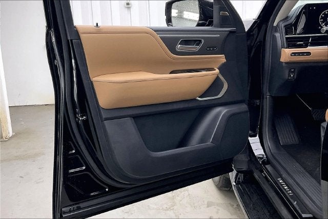 2027 INFINITI QX80 LUXE InStock