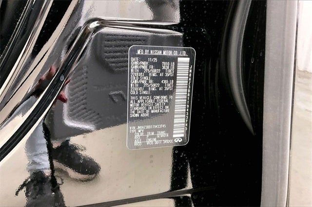 2026 INFINITI QX80 LUXE