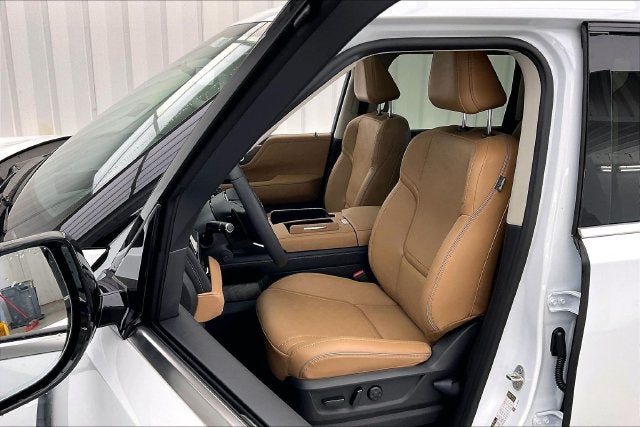 2027 INFINITI QX80 LUXE InStock