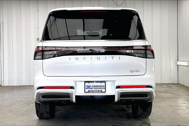 2027 INFINITI QX80 LUXE InStock